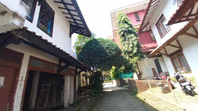rumah cisitu