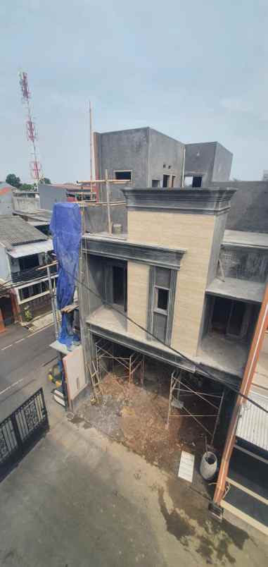 rumah cluster dekat tmii rooftop 3 kamar jakarta timur