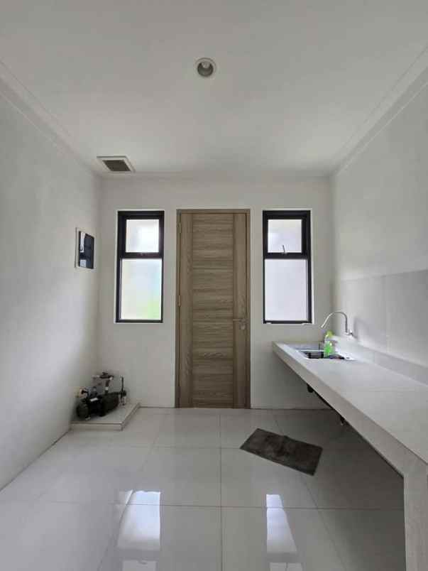 rumah dalam komplek cipinang elok jatinegara jaktim