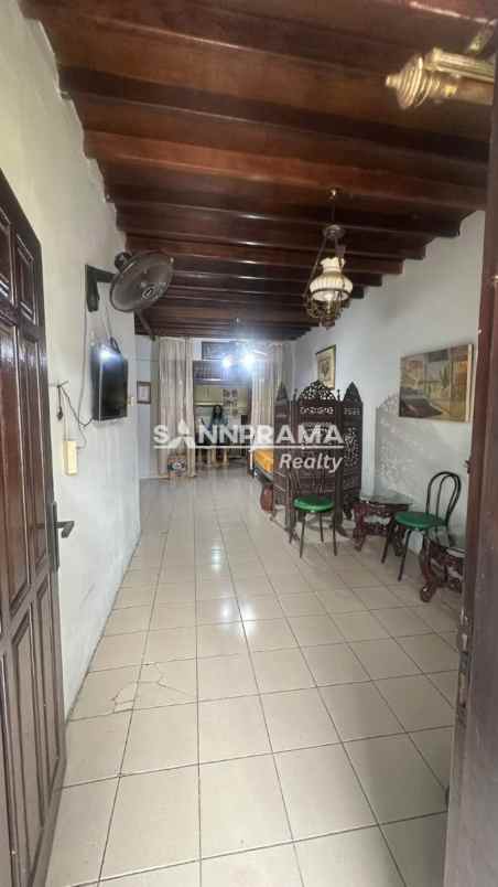 rumah dalam perumahan mekarjaya depok rntami