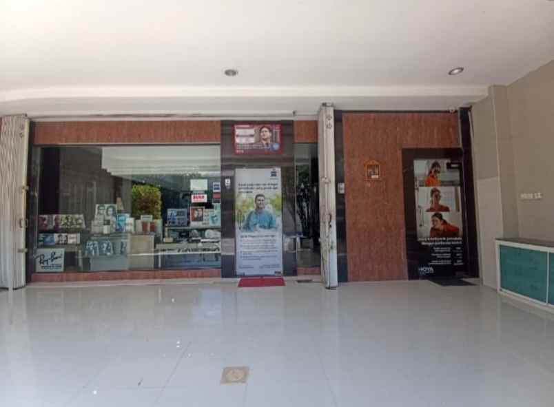 rumah dan usaha optik