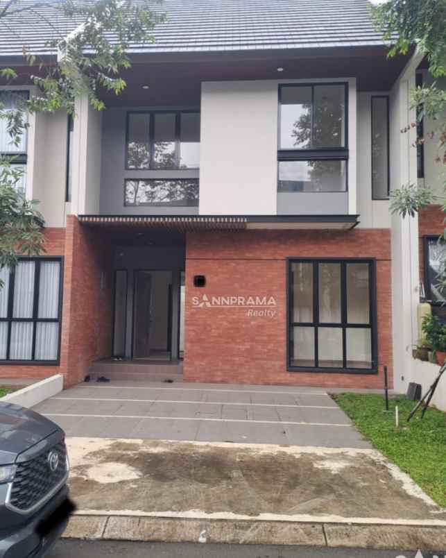 rumah di cluster exclusive sutera sawangan rich