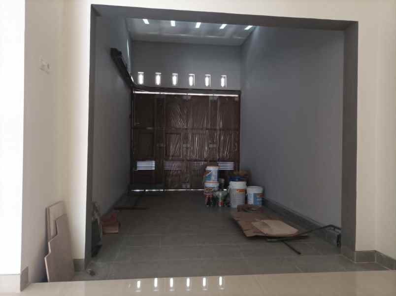 rumah di manyar tirtomoyo baru gress