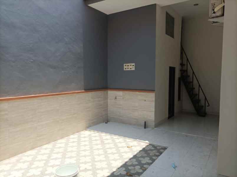 rumah di manyar tirtomoyo baru gress