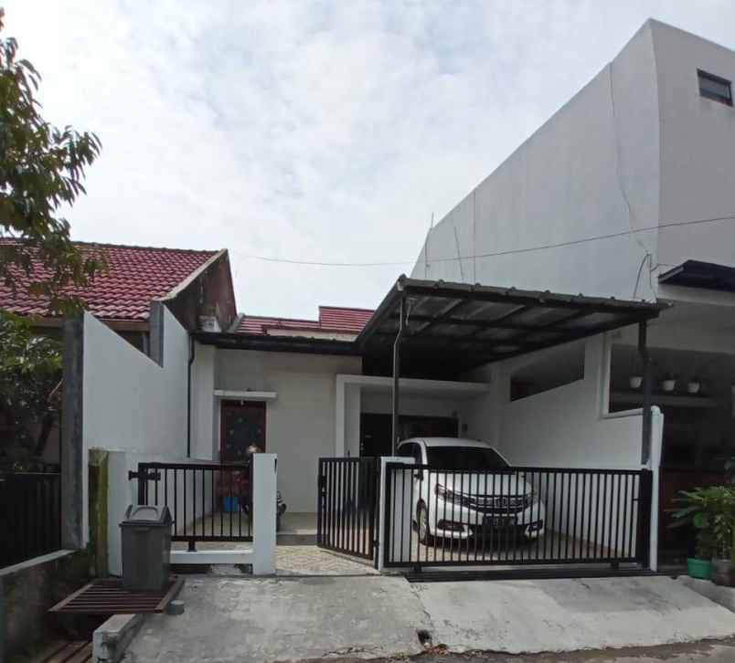 rumah dijual cepat di komplek antapani kota bandung