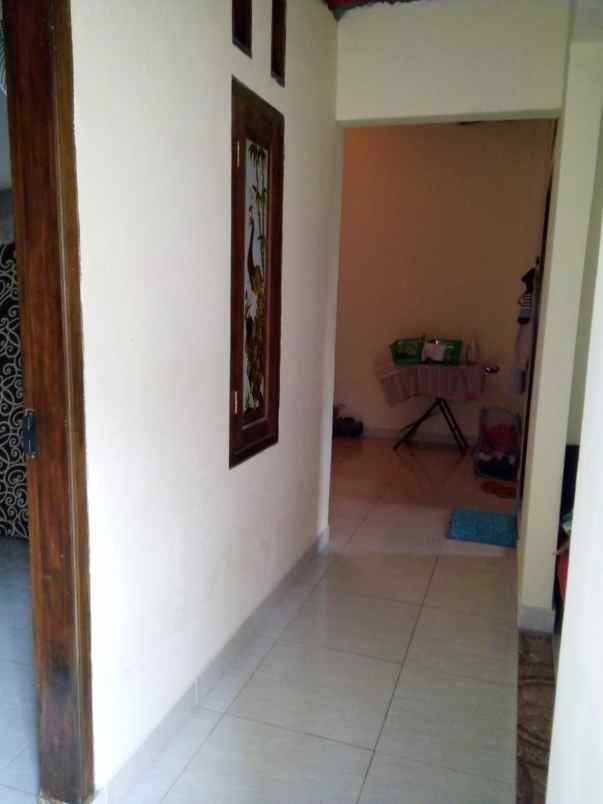 rumah dijual dekat exit tol dan pasar induk cikopo