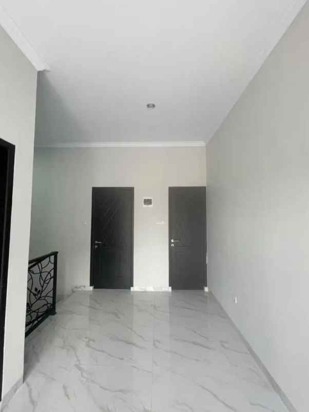 rumah dijual di lenteng agung jakarta selatan