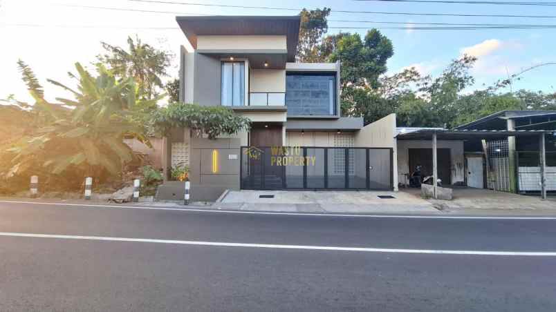 rumah full furnished 15 menit ke kampus ugm di ngaglik