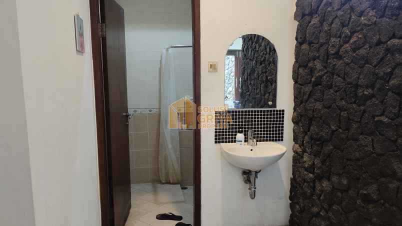 rumah jl bogor nirwana residence