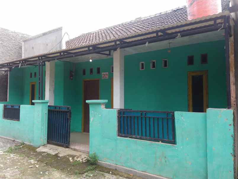 rumah jl taman induk