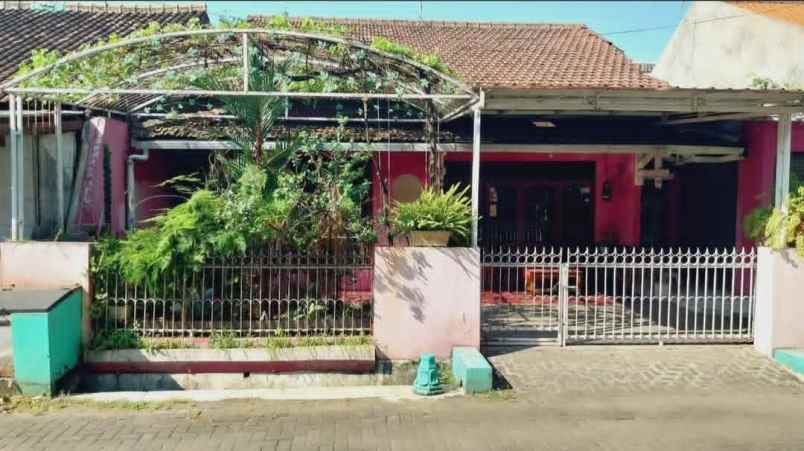 rumah kalibanteng semarang barat