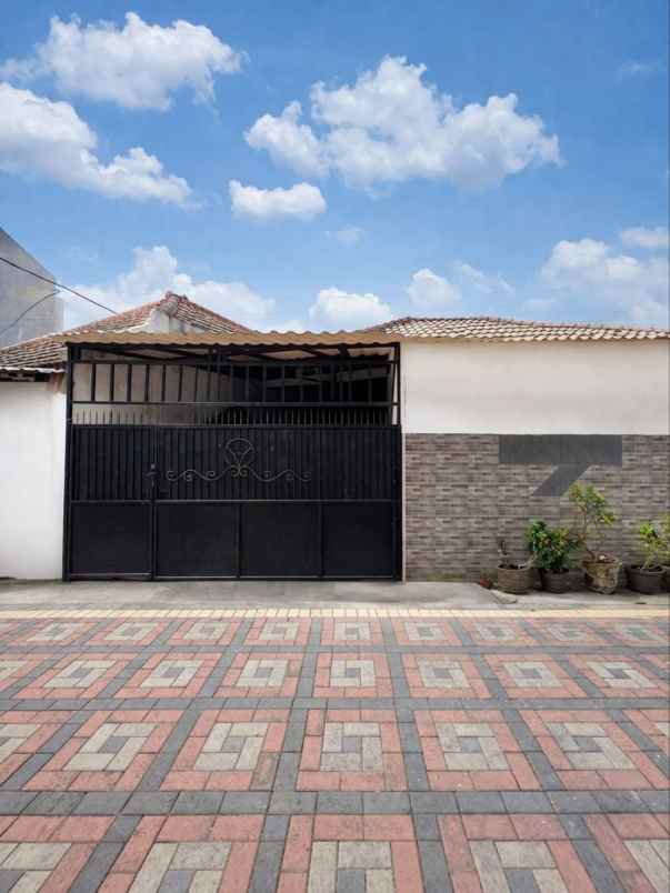 rumah karang asem siap huni