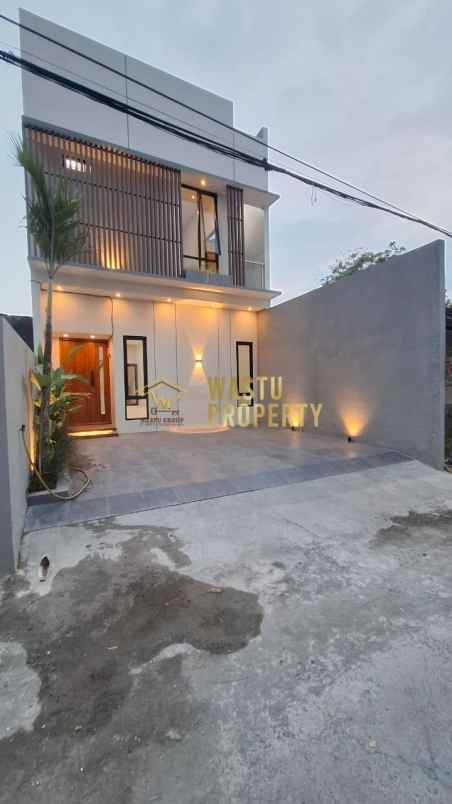 rumah keren siap huni dekat rumah sakit uad