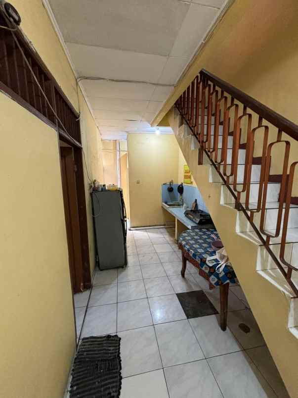 rumah kost dijual di grogol sudah full terisi