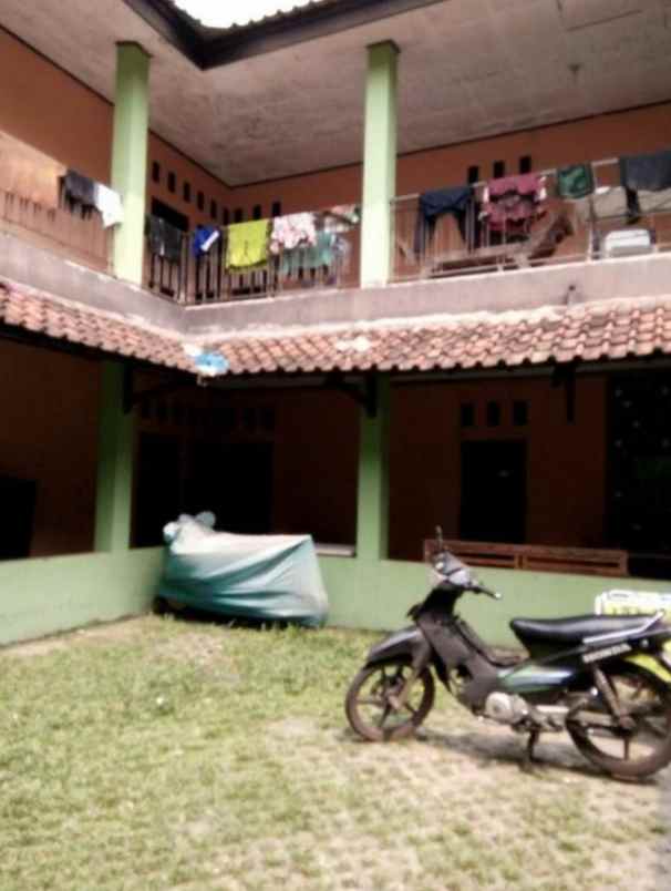 rumah kostan hitung tanah rp 9m strategis