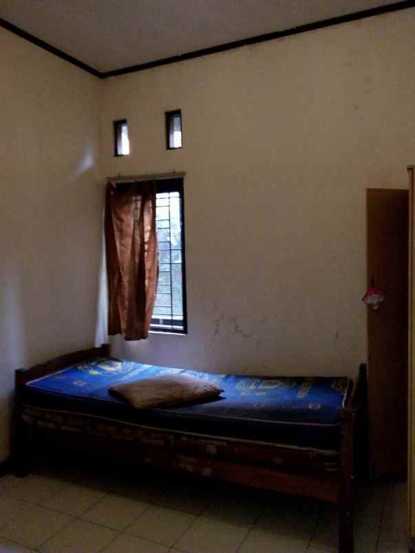 rumah kostan hitung tanah rp 9m strategis