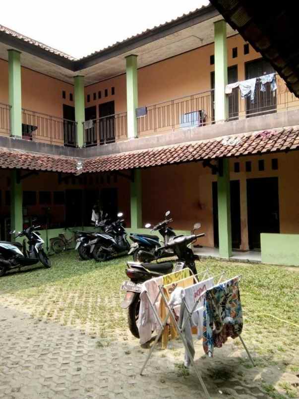rumah kostan hitung tanah rp 9m strategis