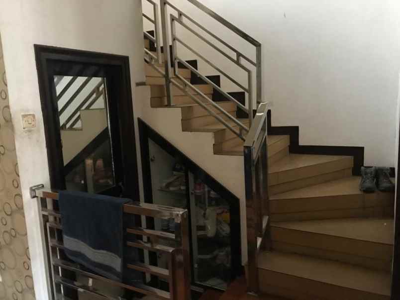 rumah kota baru parahyangan