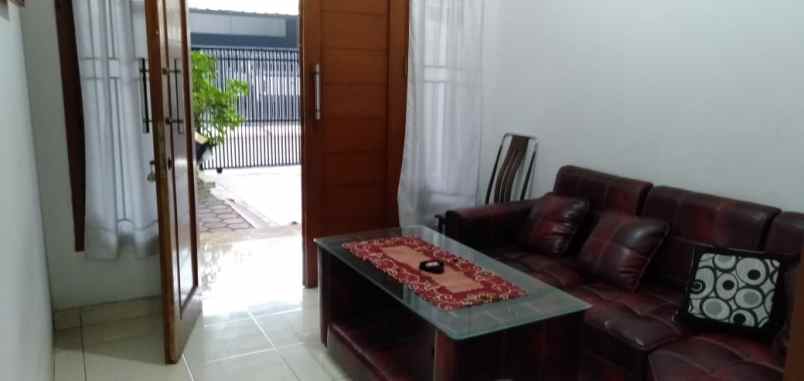 rumah logam