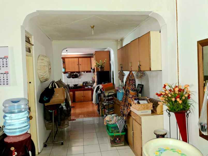 rumah lokasi strategis di komplek al jatibening