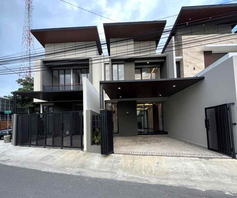 rumah luas di klidon jakal km 13 shm imb