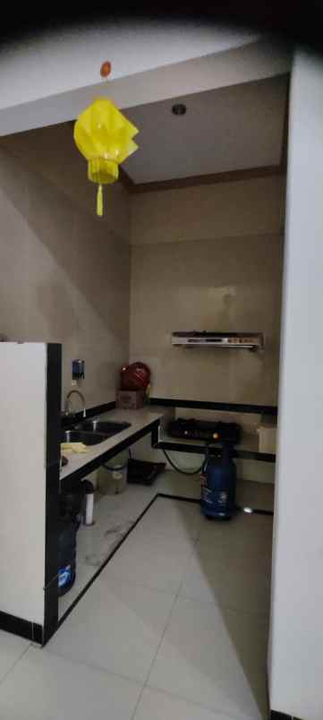 rumah luas terawat siap huni di setu bekasi timur