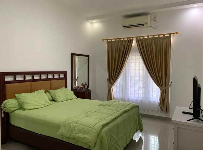 rumah mampang pancoran mas depok