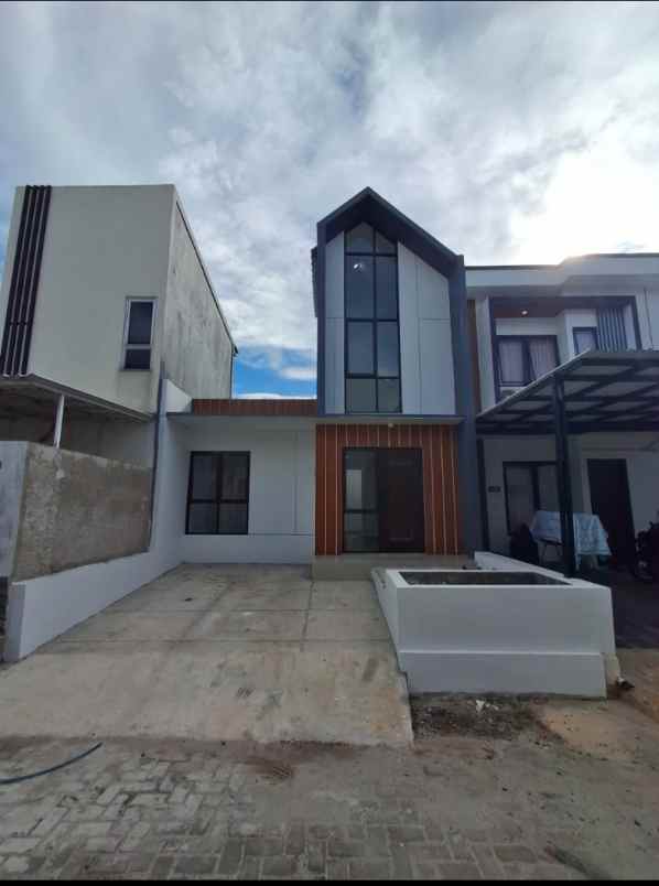 rumah mewah baru siap huni di pamulang