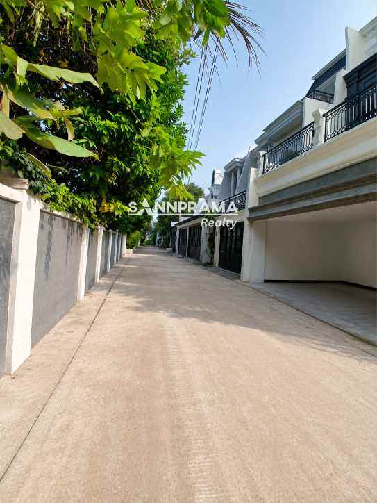 rumah mewah ciganjur jaksel 4 8m