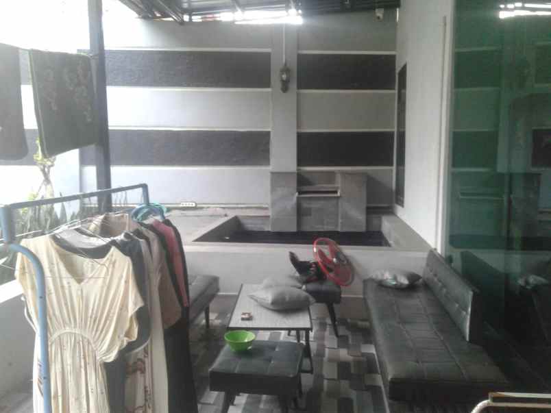 rumah mewah dan luas siap huni