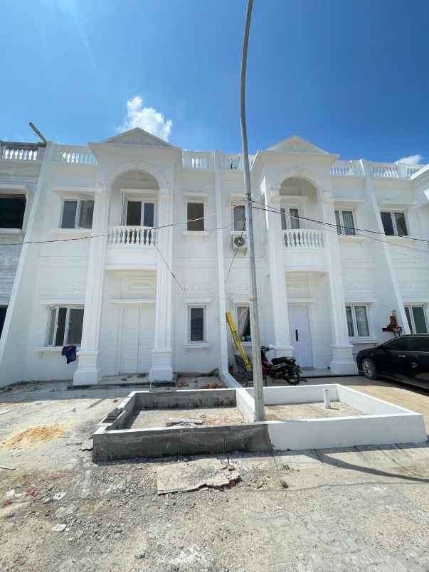 Rumah Mewah Di Riau Palace Residence