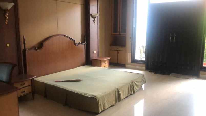 rumah mewah margorejo semi furnish full marmer nego