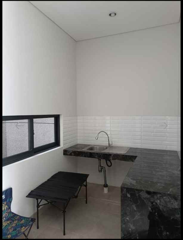 rumah mewah ready 4 unit di setraduta bandung