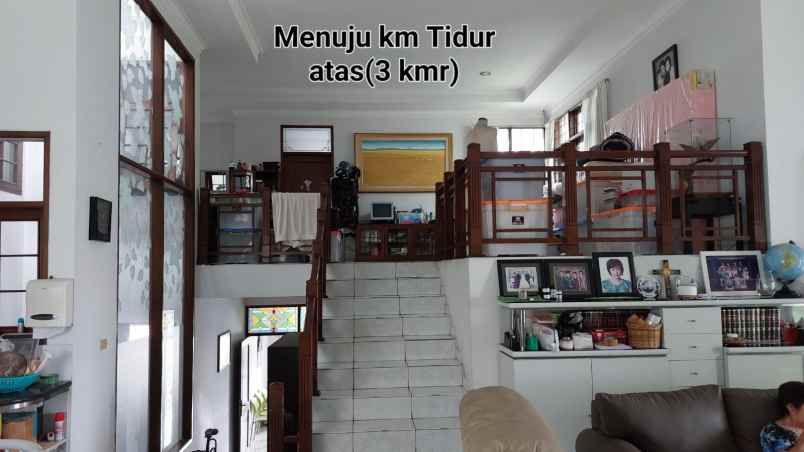 rumah mewah semi furnished hook di sayap pasteur