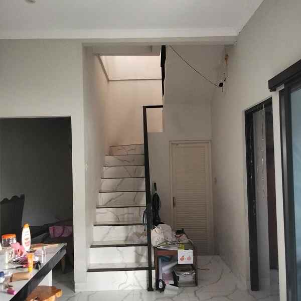 rumah mewah siap huni dalam perumahan di maguwoharjo