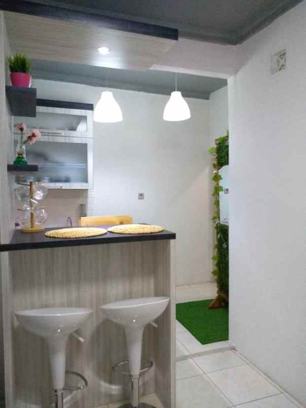 rumah minimalis plus kitchen set