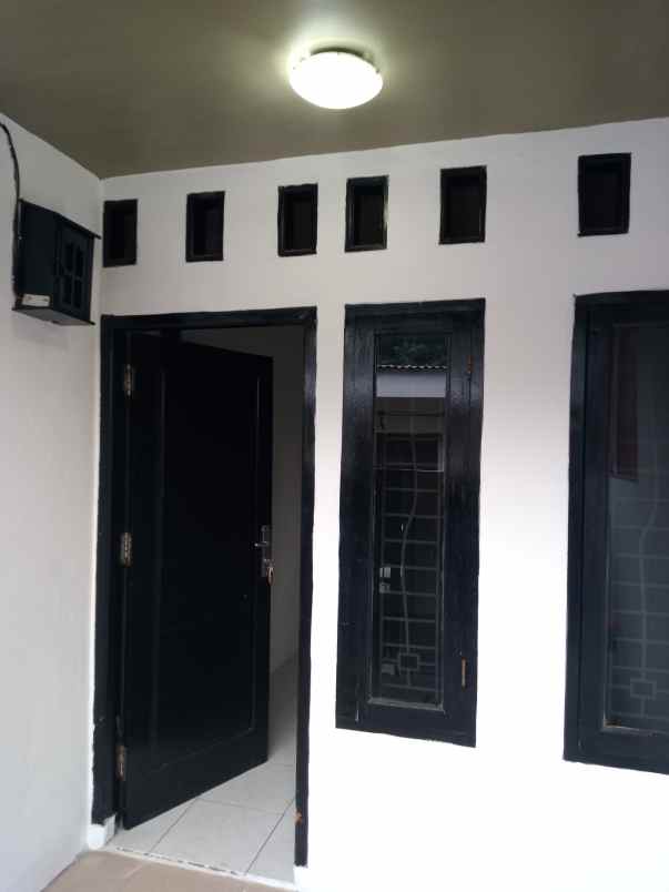 rumah minimalis plus kitchen set