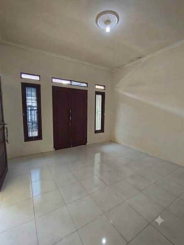 rumah murah lokasi strategis di limo depok