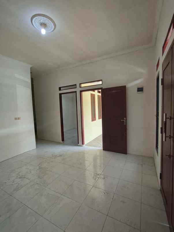 rumah murah lokasi strategis di limo depok
