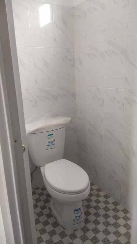 rumah nuansa villa dekat kota baru parahyangan