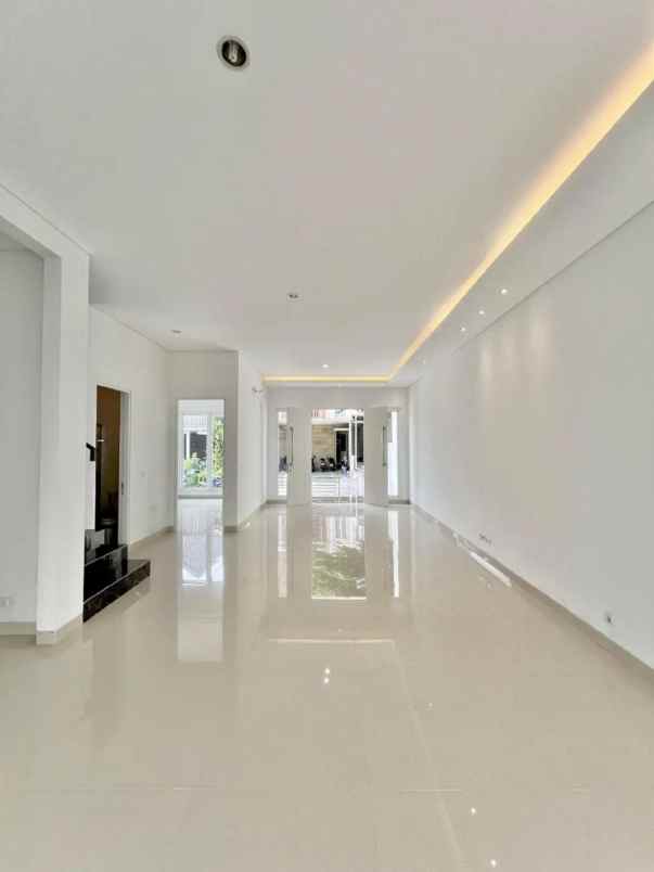 rumah royal residence cluster st james