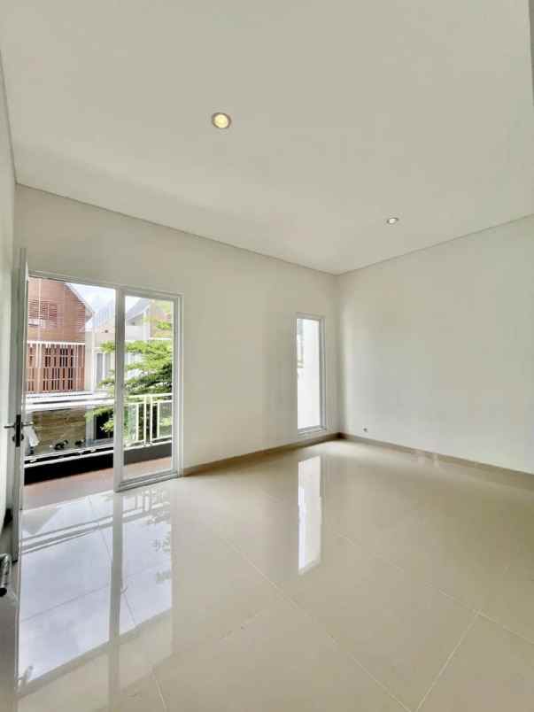 rumah royal residence cluster st james
