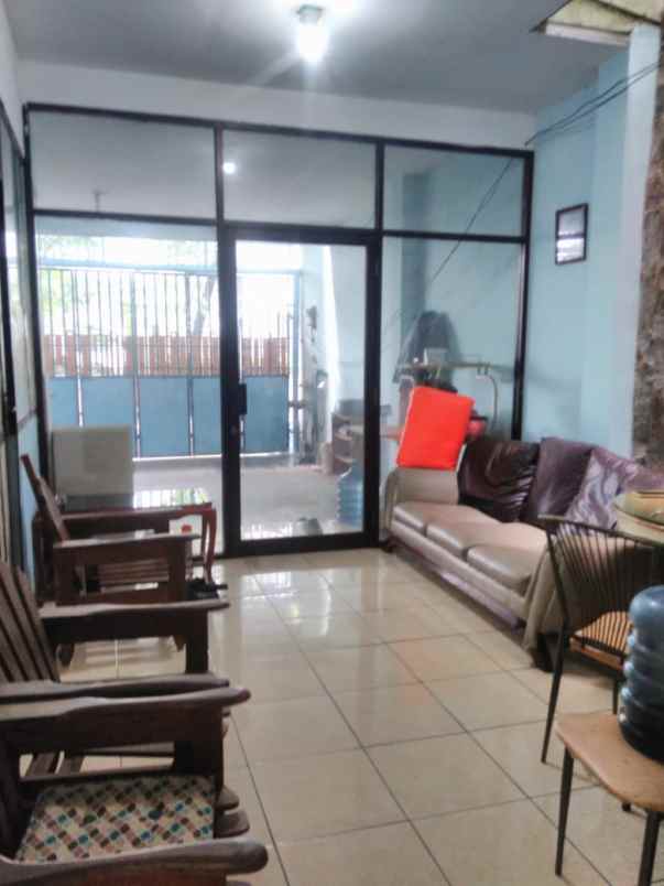 rumah ruko menceng jak bar