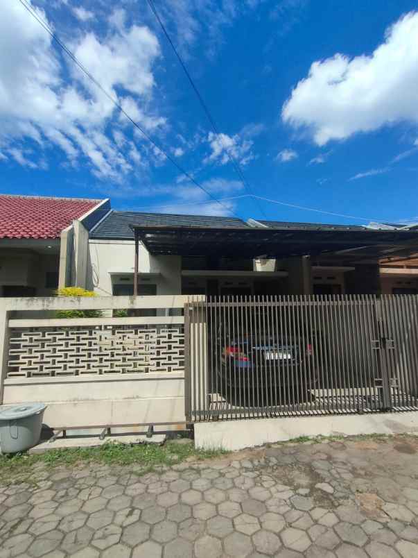 rumah sariwangi dekat sarijadi pasteur setiabudi