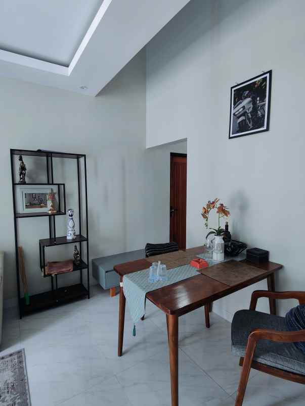rumah scandinavian modern bonus perabot