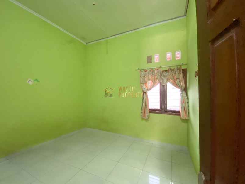 rumah second luas dan nyaman di wates bantul