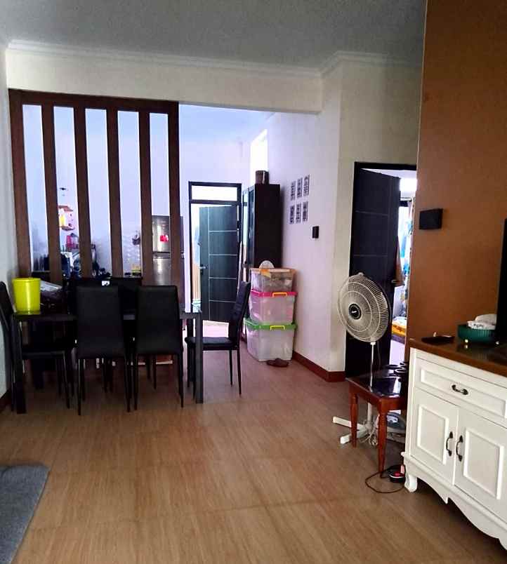 rumah second terawat di taman sari persada bogor