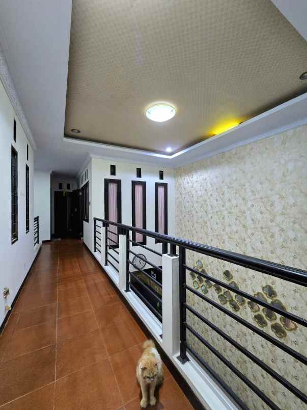 rumah secondary siap huni dalam komplek di duren sawit