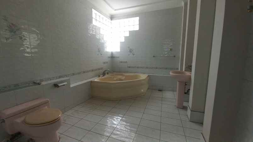 rumah sewa kawasan hegarmanah bandung