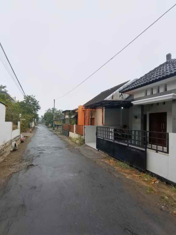 rumah siap huni akses papasan di banjeng maguwoharjo